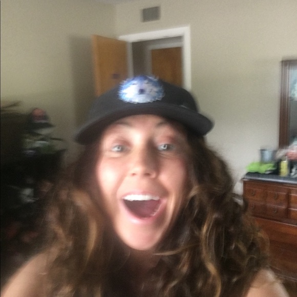 Meet your Posher, Annie - Picture 3 of 3